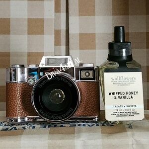 Bath & Body Works CAMERA Nightlight Wallflower Plug & Refill 2PC SET